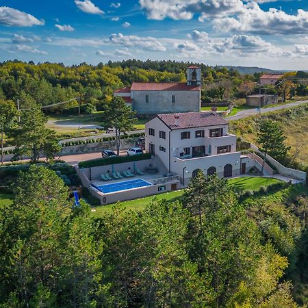 Luxury Villa Gradin Gracisce ภายนอก รูปภาพ