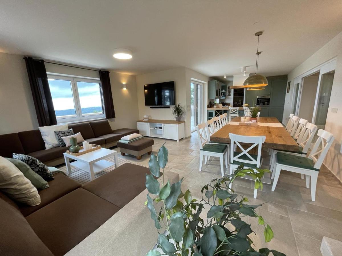 Luxury Villa Gradin Gracisce ภายนอก รูปภาพ